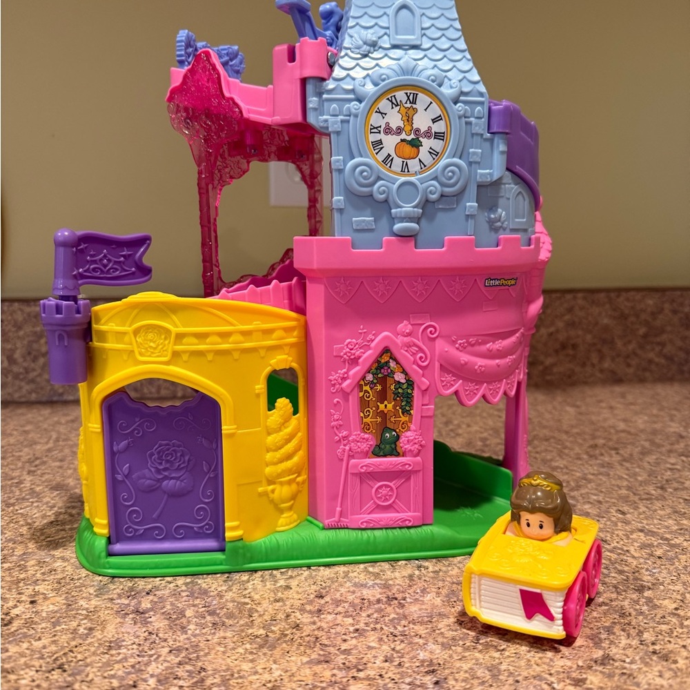 Fisher-Price Belle Little People Princess, Wheelies doll playset